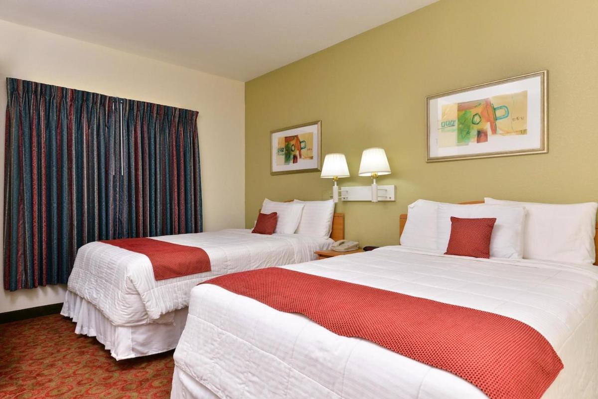 Americas Best Value Inn & Suites-Winnie Ngoại thất bức ảnh